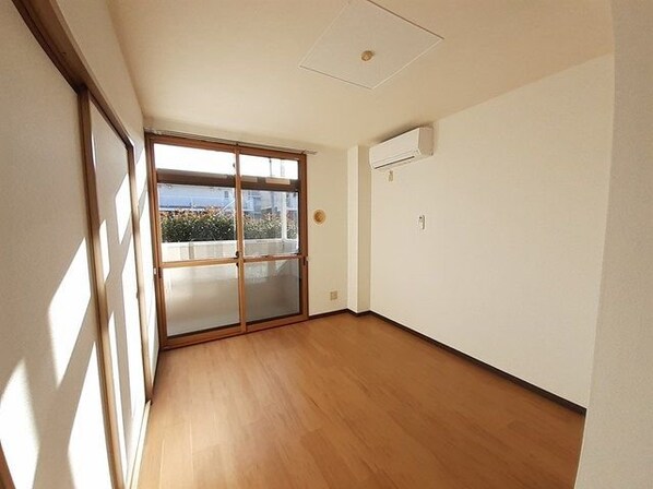 レジデンスオリーブHの物件内観写真